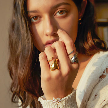 Amore Rings
