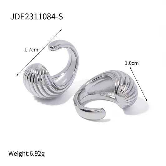 Soren ear cuff