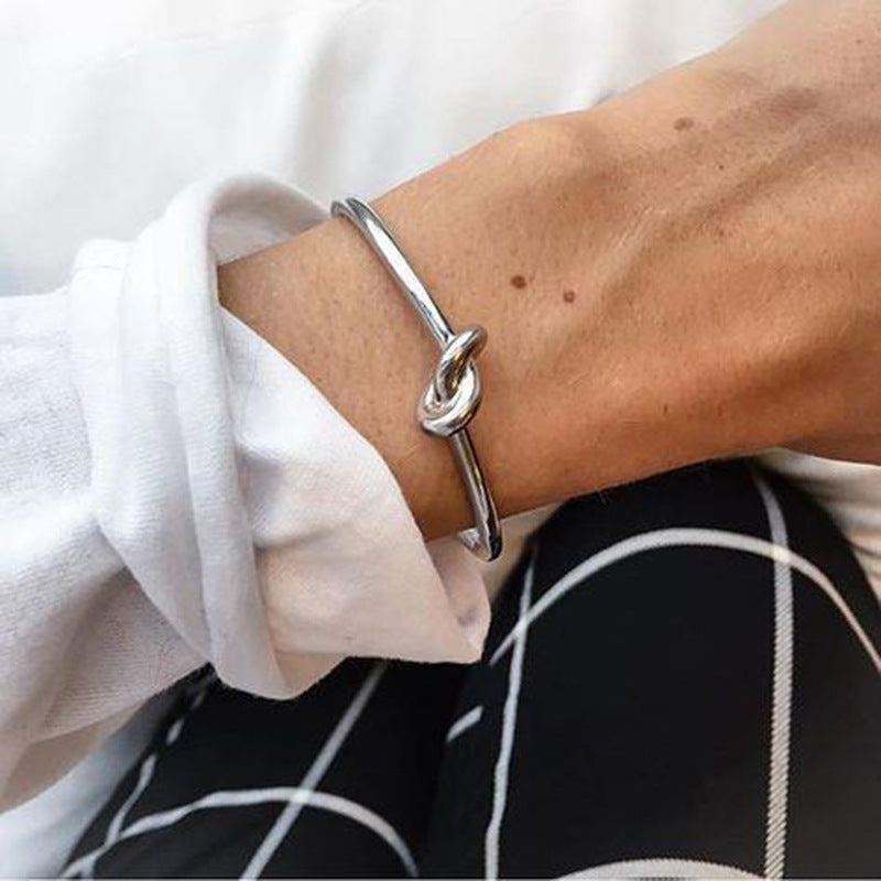 Amora Bangle